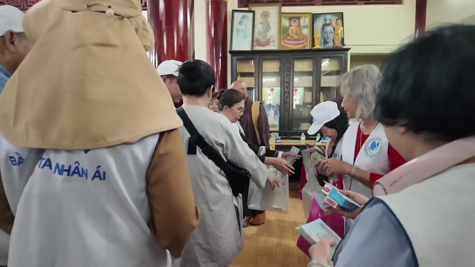 200 packages at Phước Huệ Pagoda, Đà Nẵng, March 20, 2026